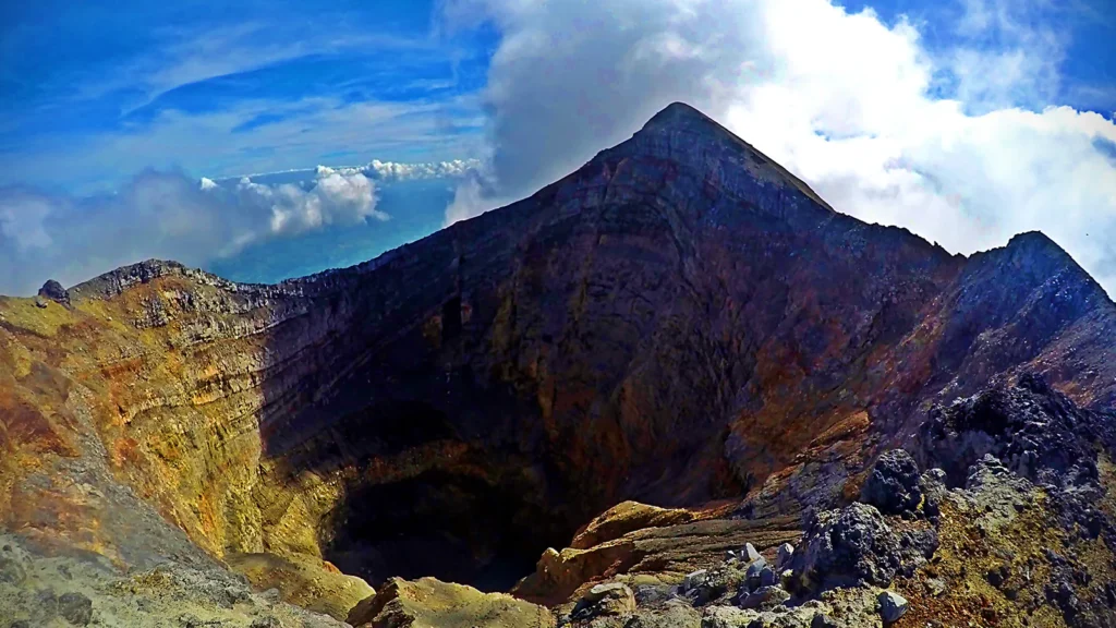 kanlaon volcano 